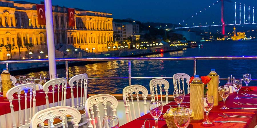 Bosphorus Dinner Cruise (SIC)